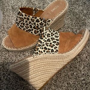 ***Toms Leopard Suede Monica Mule Wedges***